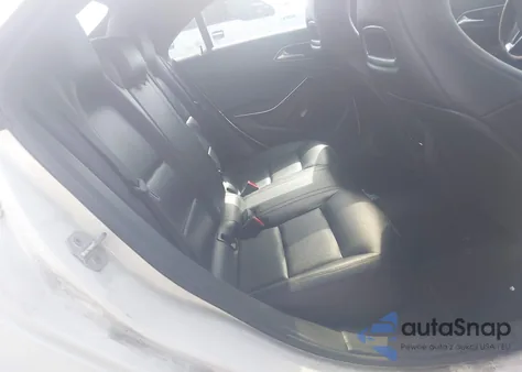 2014 Mercedes-Benz Cla 250 4Matic z USA, uszkodzony, nr VIN WDDSJ4GB4EN137298